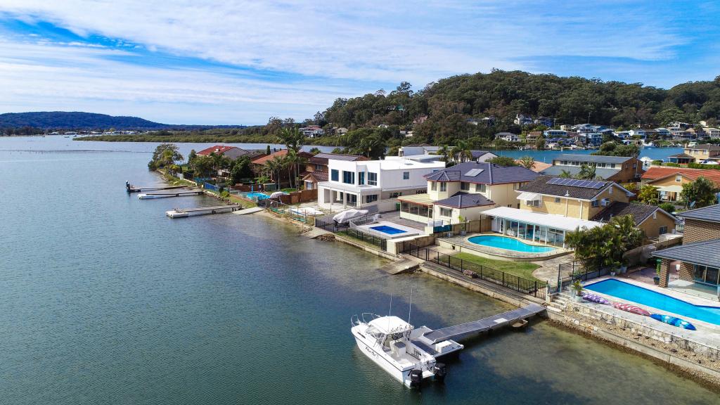 14 Salacia Cl, St Huberts Island, NSW 2257