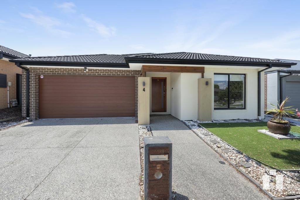 4 GROVE ST, MERNDA, VIC 3754