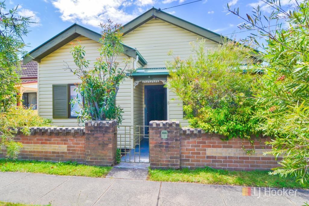 8 Read Ave, Lithgow, NSW 2790