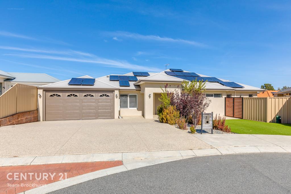 7 Leonard Cl, Seville Grove, WA 6112