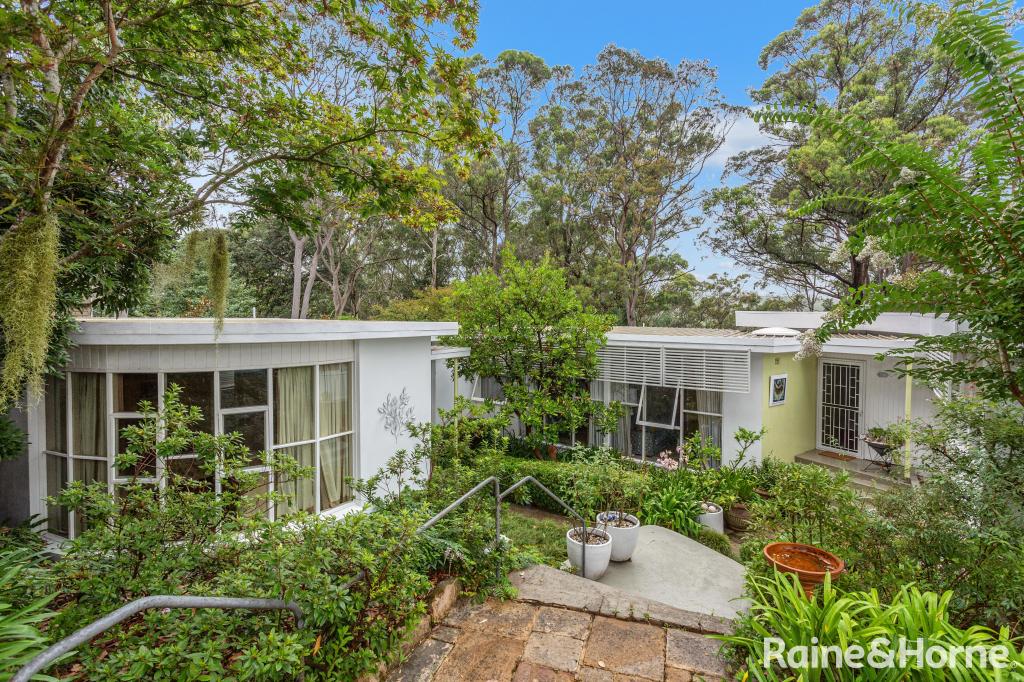 11 Manor Rd, Hornsby, NSW 2077