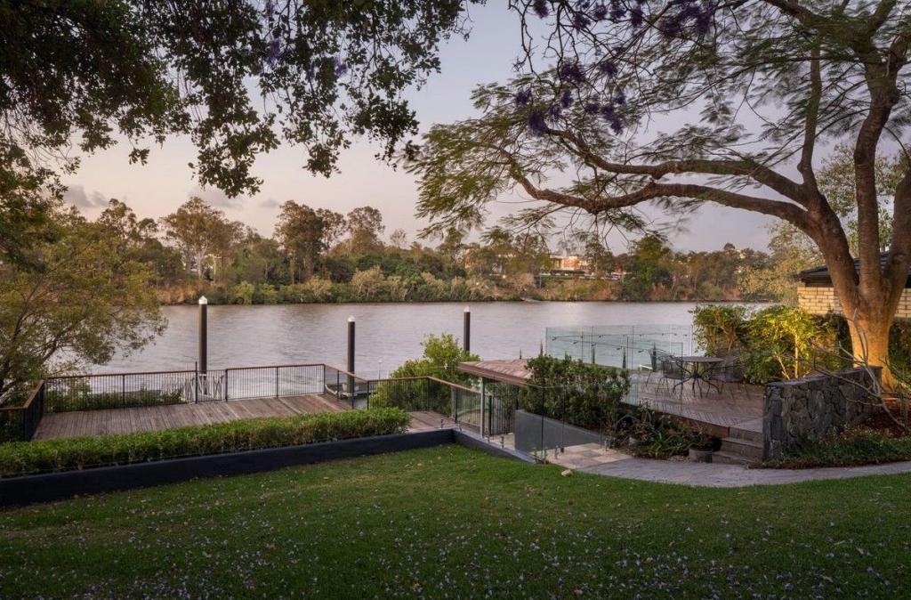 377 Brisbane Cso, Yeronga, QLD 4104