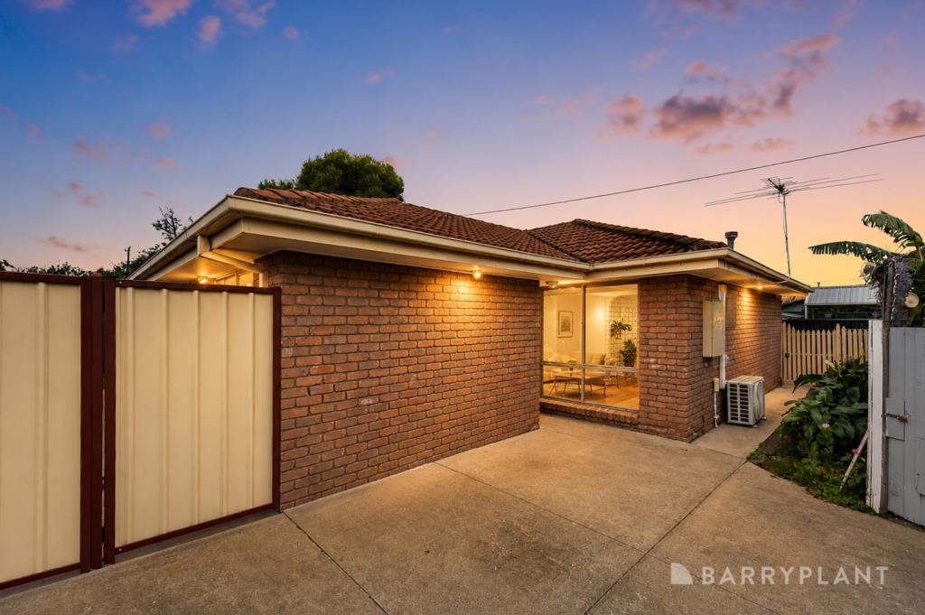 2/71 Henry St, St Albans, VIC 3021