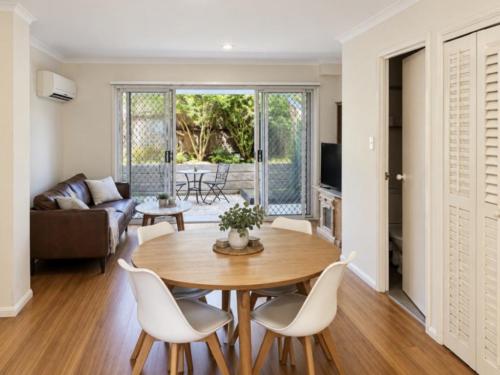 4/8 GROSVENOR ST, YERONGA, QLD 4104