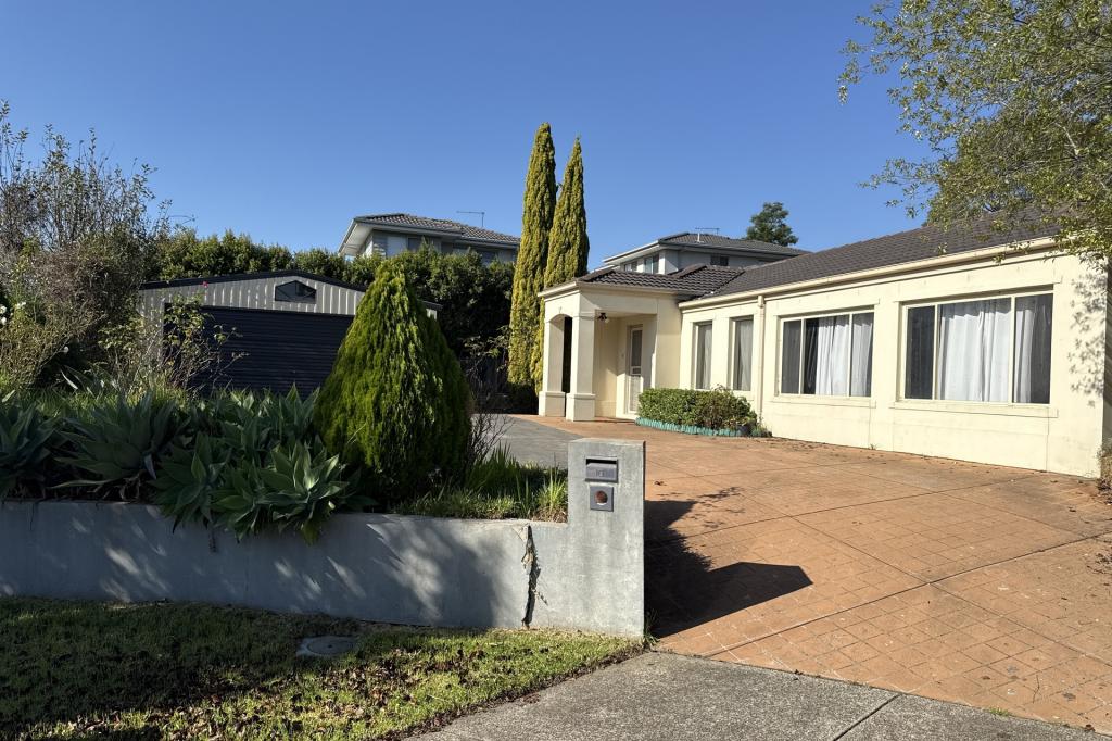 10 Cindy Ct, Berwick, VIC 3806