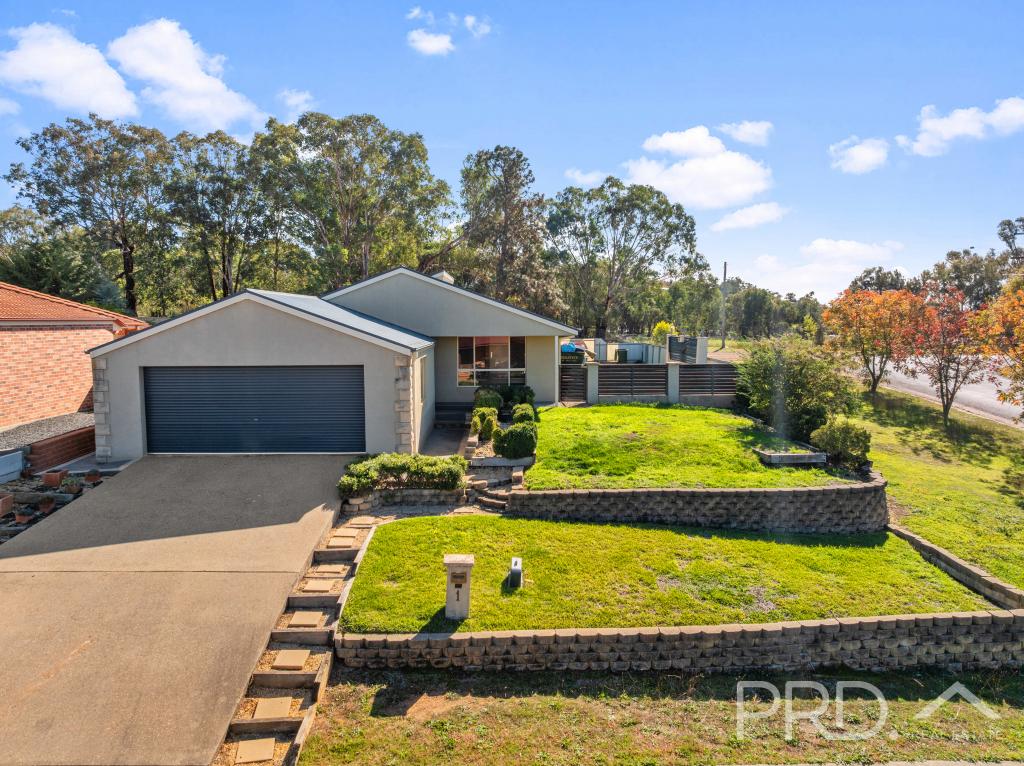 1 HARRIS ST, TUMUT, NSW 2720