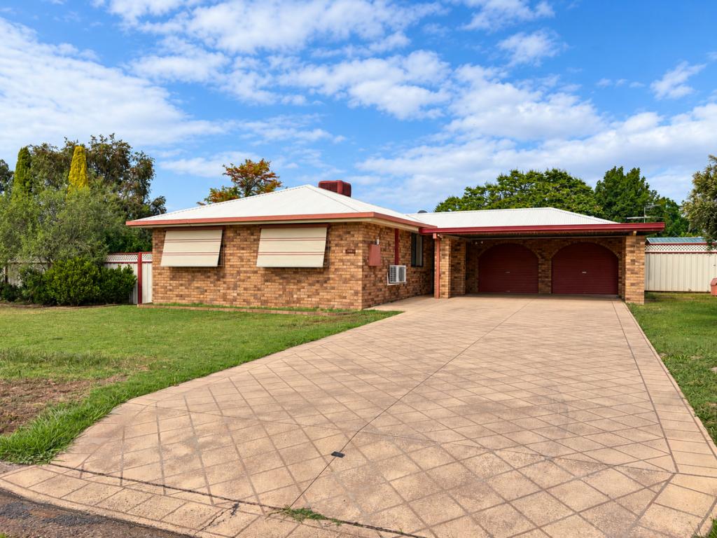 218 Hawker St, Quirindi, NSW 2343