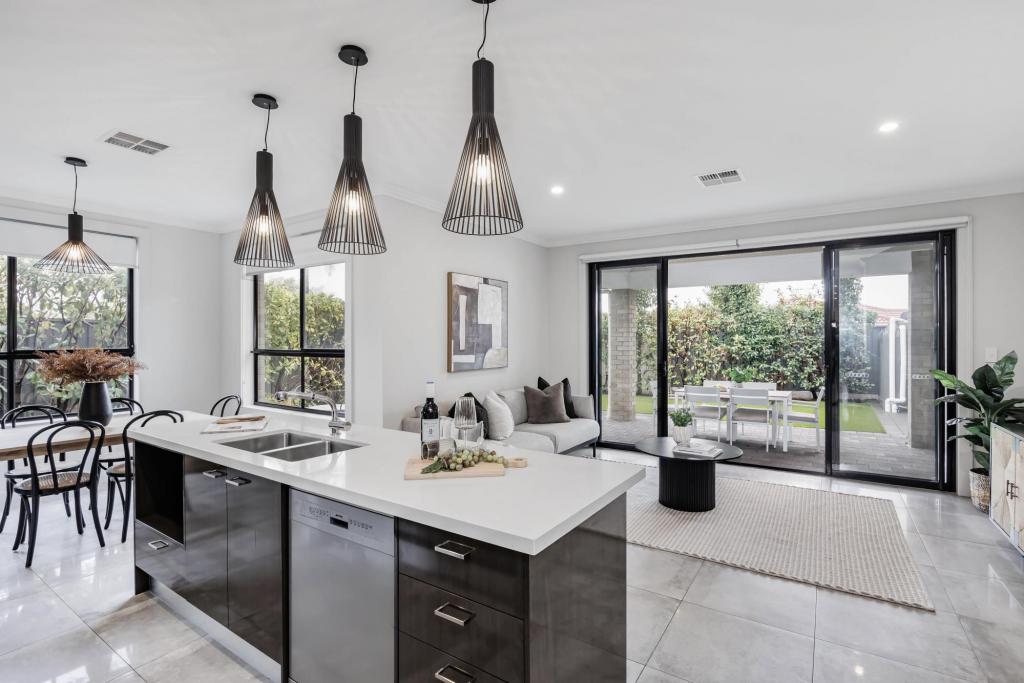 3 Bulahdelah Ct, West Lakes Shore, SA 5020