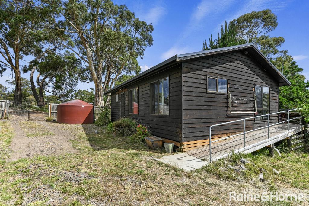 1 Leenaa St, Carlton, TAS 7173