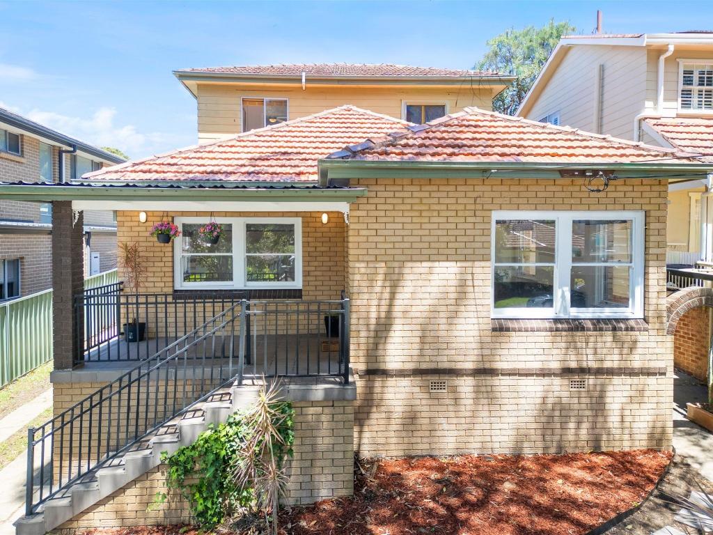 15 Greenland Ave, Peakhurst, NSW 2210