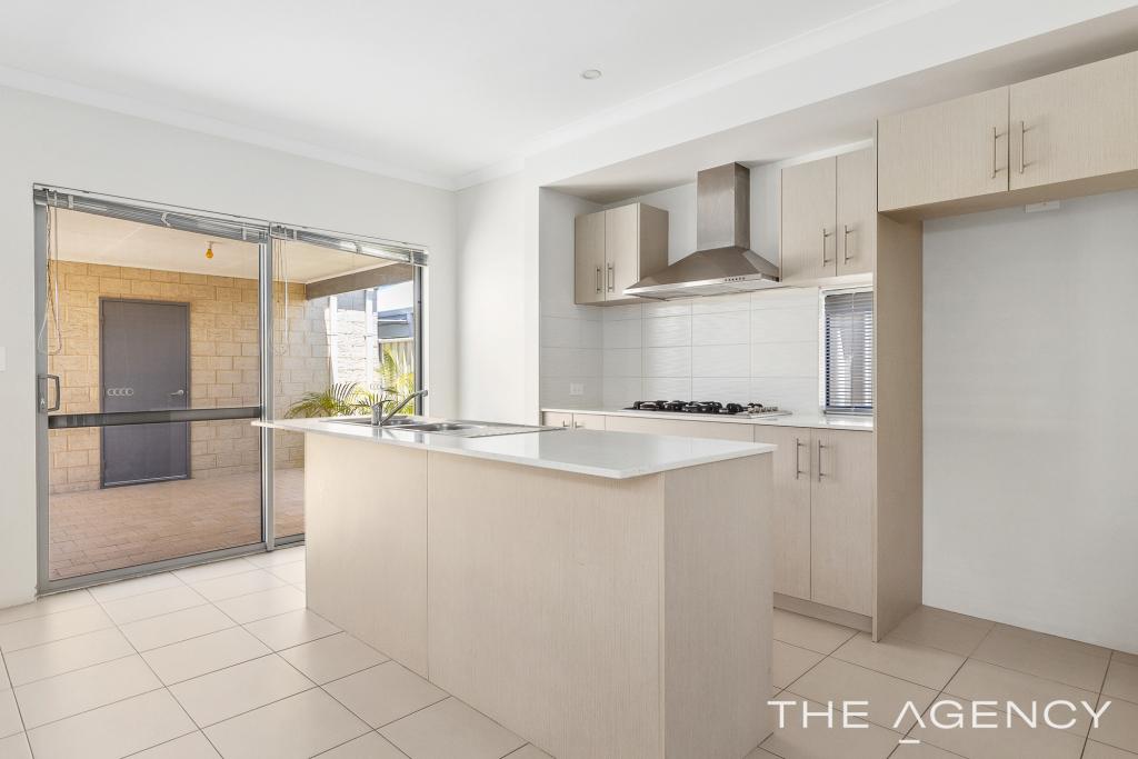 50 Adelong Ave, Golden Bay, WA 6174