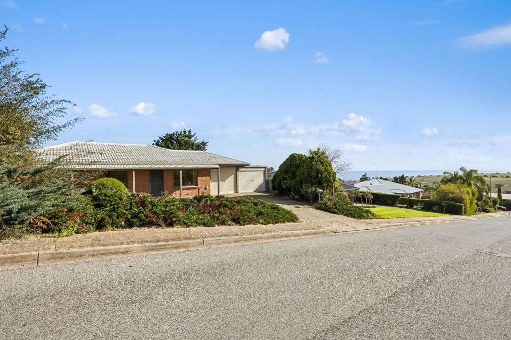 7 Elmeade Dr, Hallett Cove, SA 5158