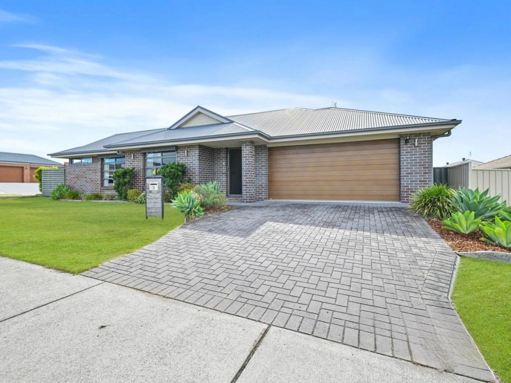 18 Lancaster St, Thornton, NSW 2322