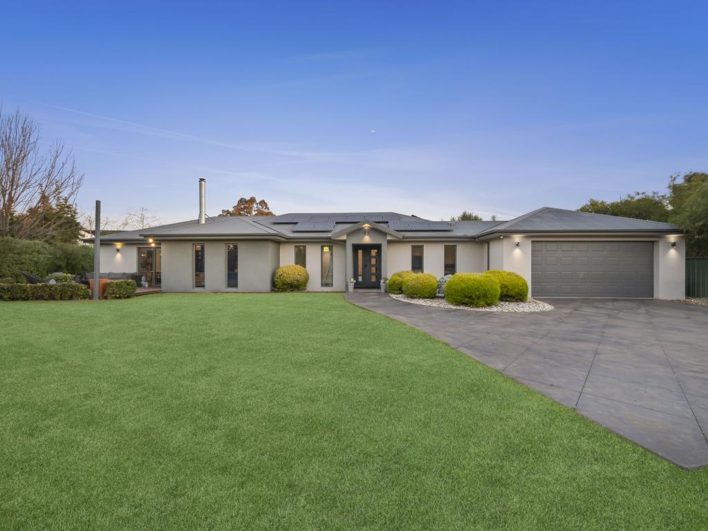 40 Cambridge Dr, Mansfield, VIC 3722