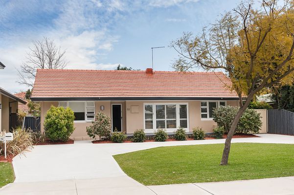 24 Mitchell St, Ardross, WA 6153