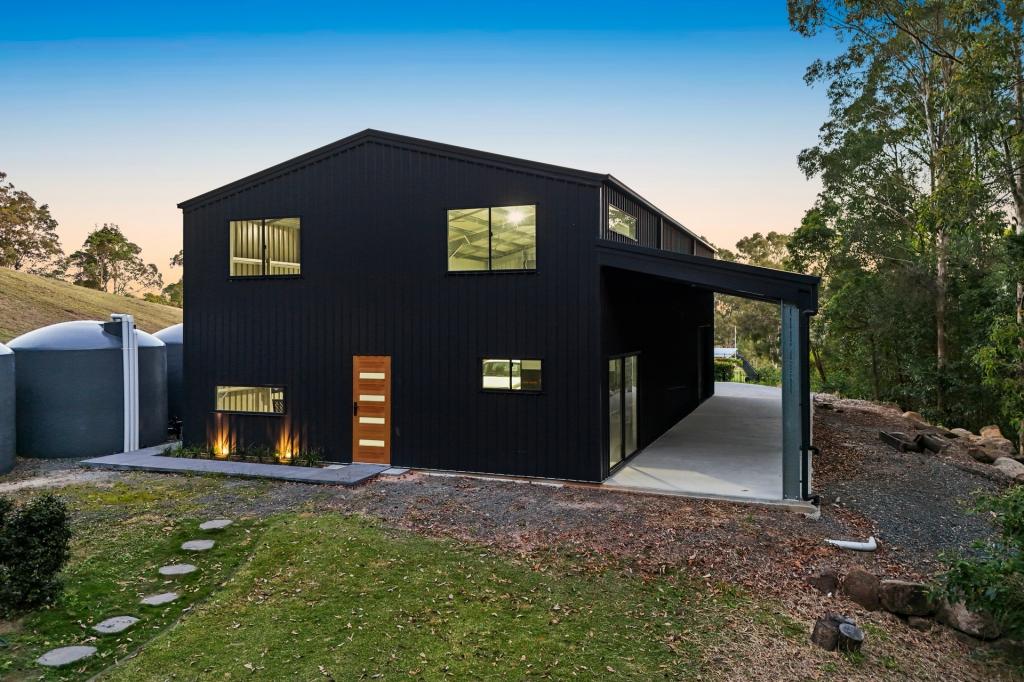 33 Chambers Ct, Glenview, QLD 4553