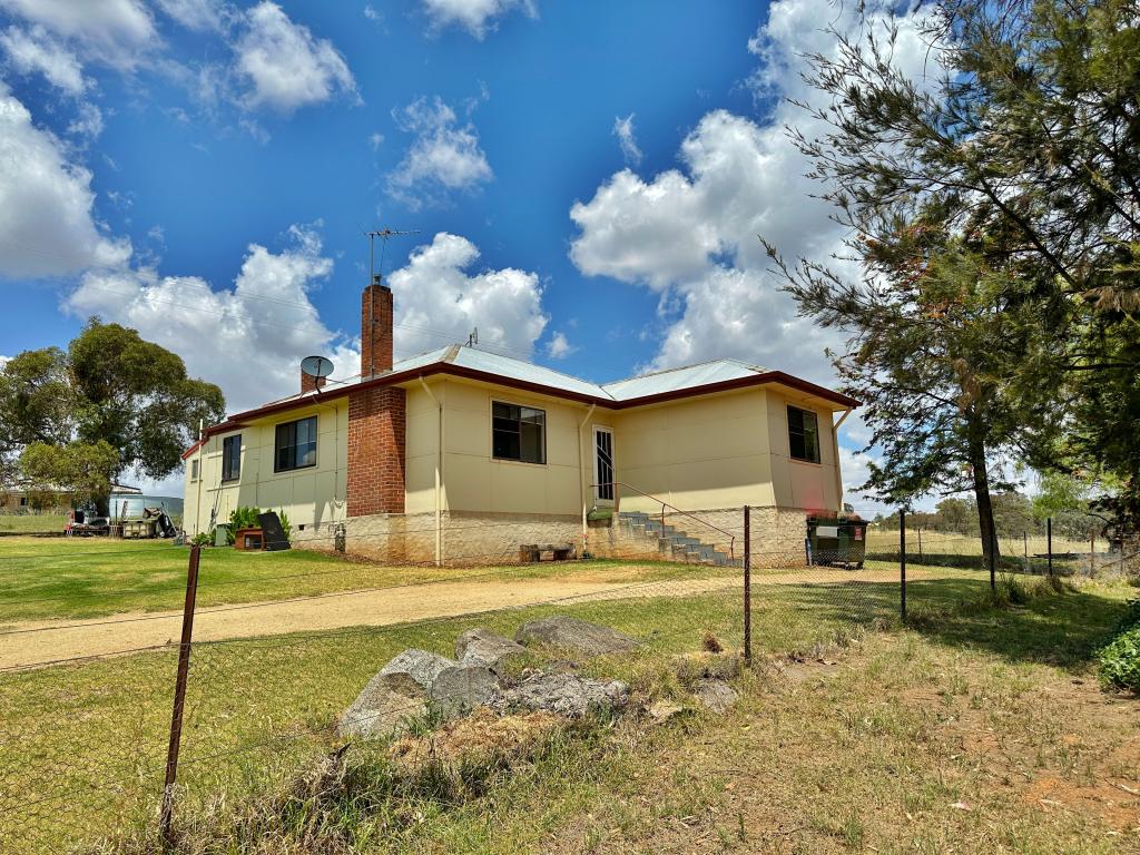 78 VICTORIA GULLY RD, YOUNG, NSW 2594