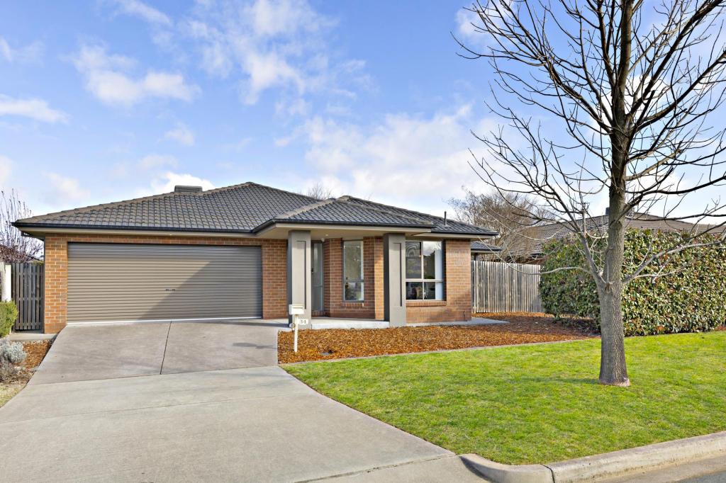 34 Charlotte Barton St, Franklin, ACT 2913