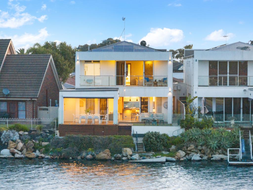 45A MCDONALD GR, WEST LAKES, SA 5021
