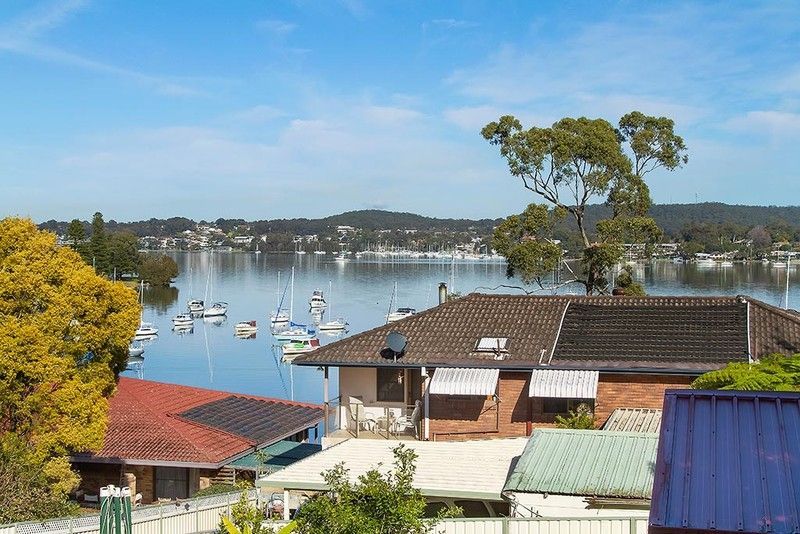 101 Bay Rd, Bolton Point, NSW 2283