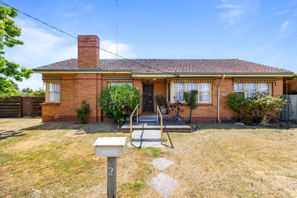 2 Browns Pde, Wendouree, VIC 3355