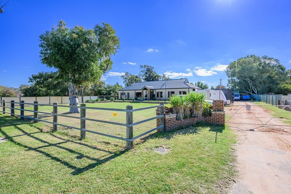 18 Orchard St, Upper Swan, WA 6069