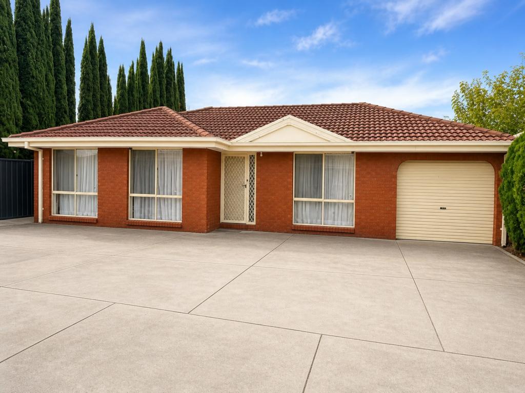 3/20 NORMAN ST, ST ALBANS, VIC 3021