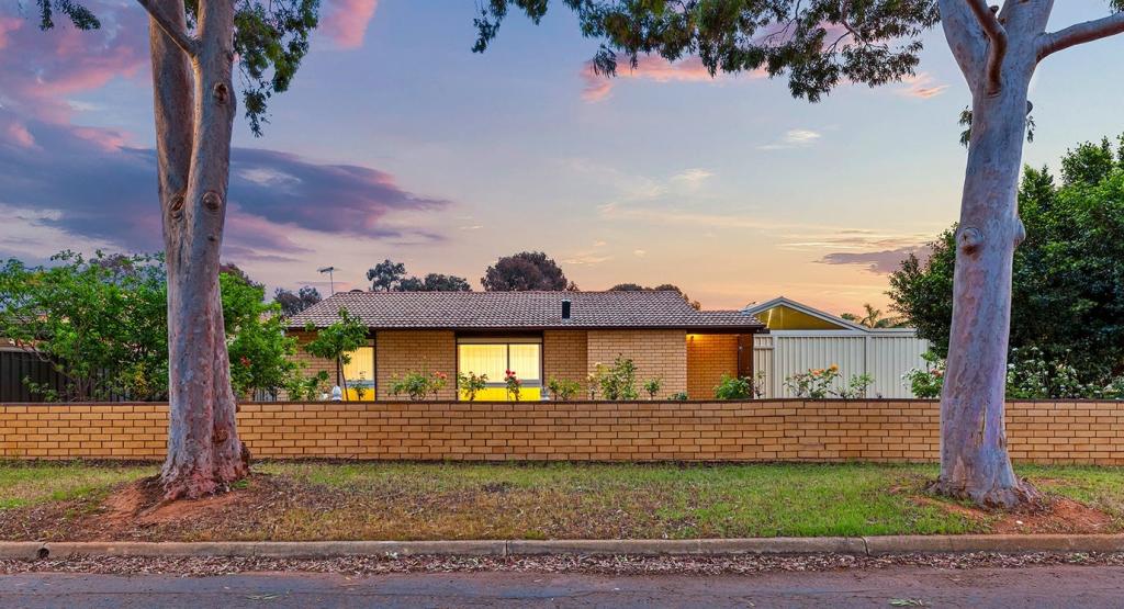 19 Uranbo St, Salisbury North, SA 5108
