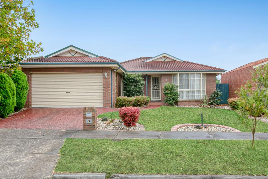 15 Manuka Ct, Mill Park, VIC 3082