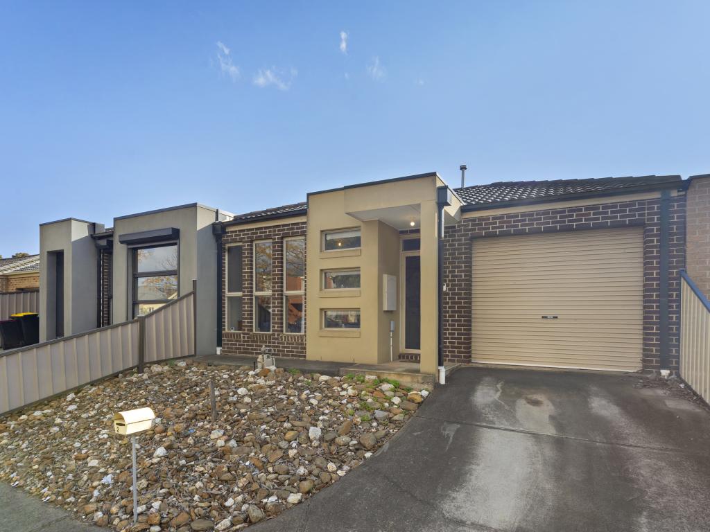 2/7 Katrina Dr, Burnside Heights, VIC 3023