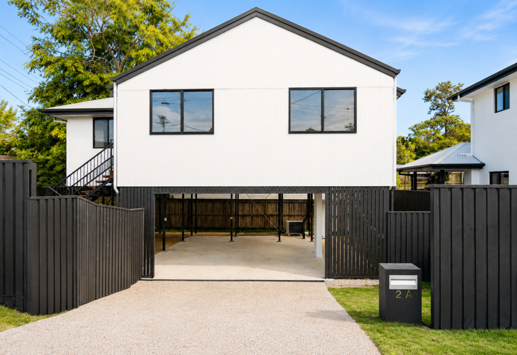 2a Captain St, Holland Park West, QLD 4121