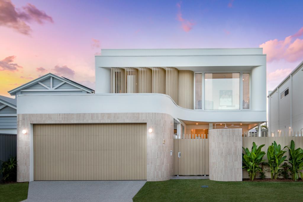 2 June Ct, Miami, QLD 4220