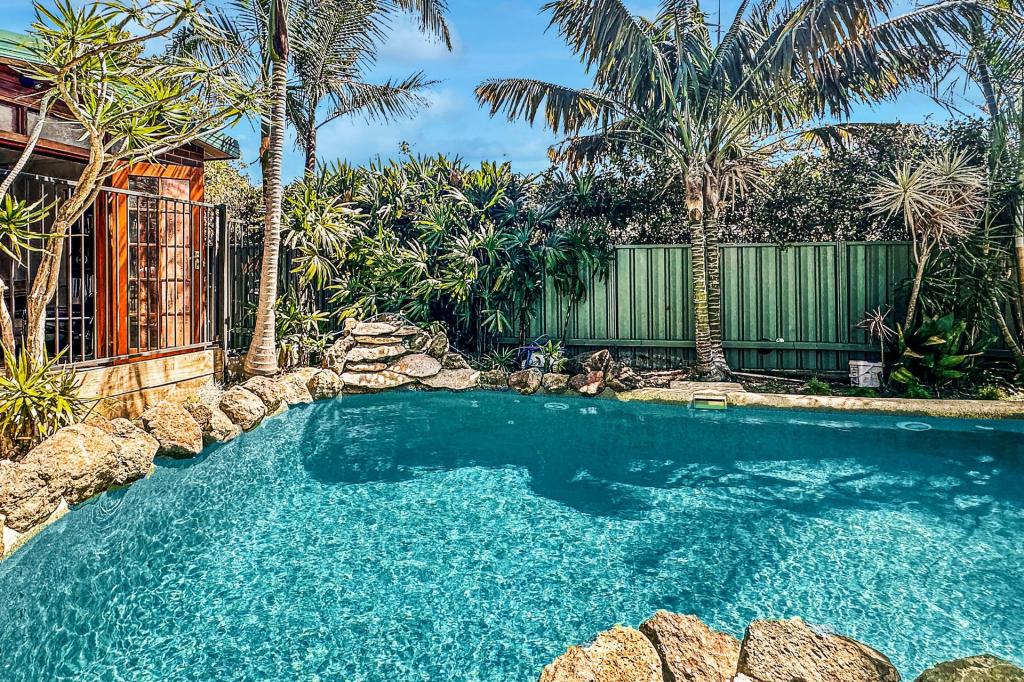 31 Rowley Ave, Mount Warrigal, NSW 2528