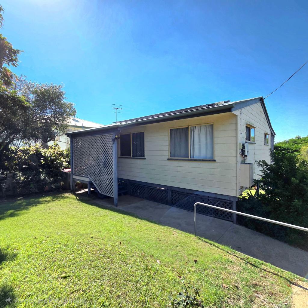 104 Kennedy St, Kilcoy, QLD 4515