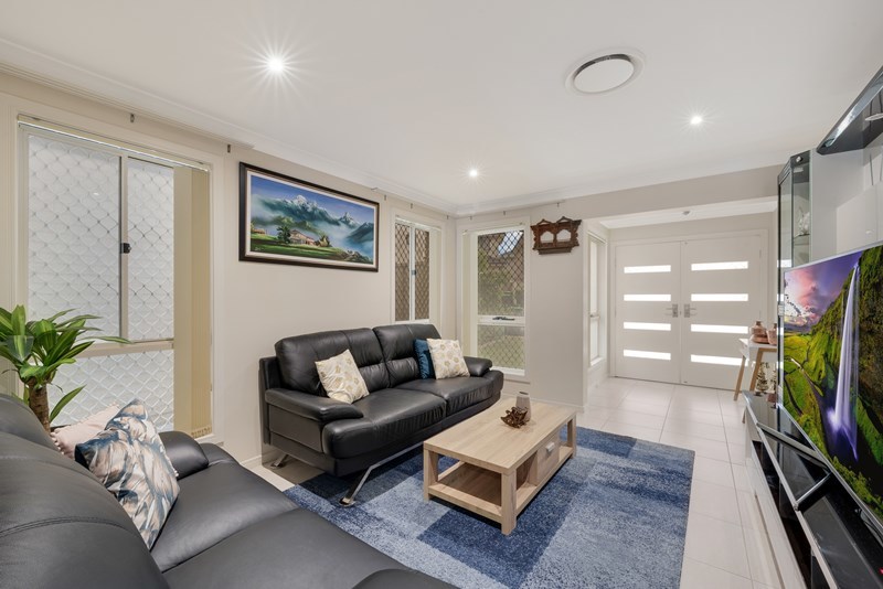 5 Figtree Pl, Casula, NSW 2170
