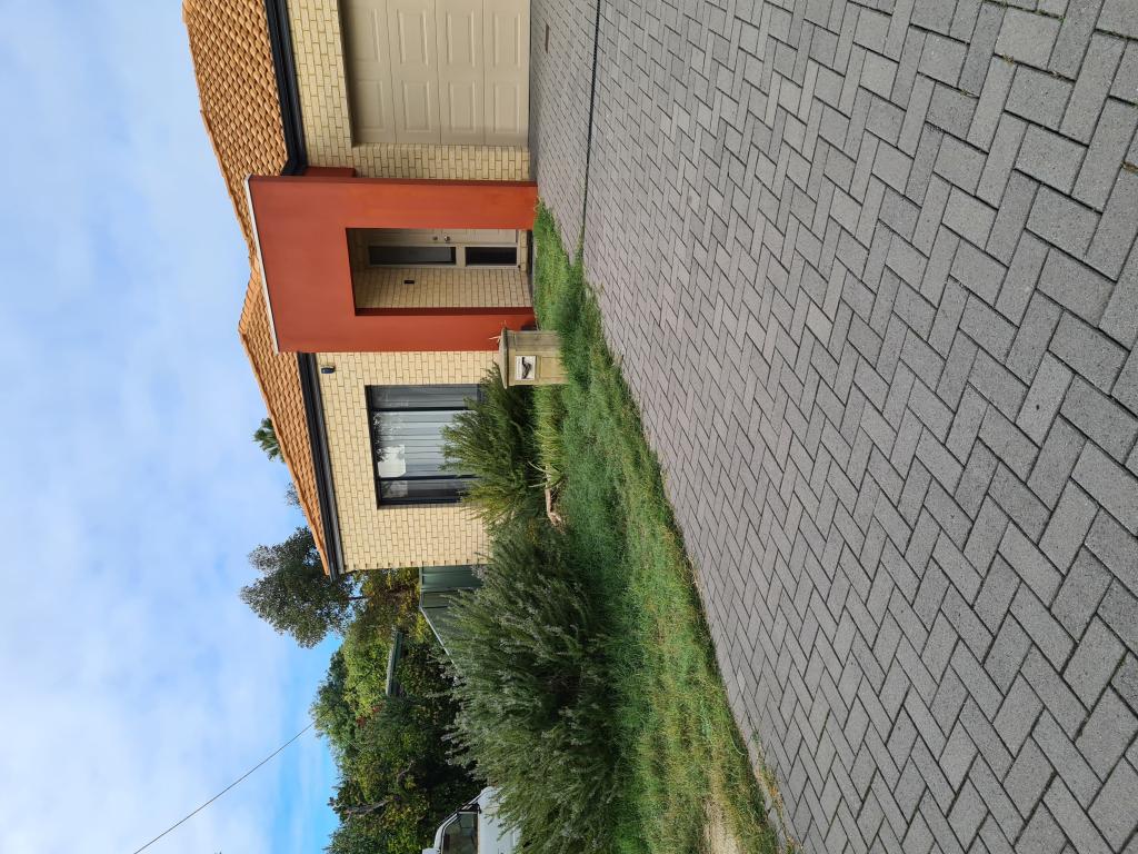 5a Banksia Cir, Thornlie, WA 6108