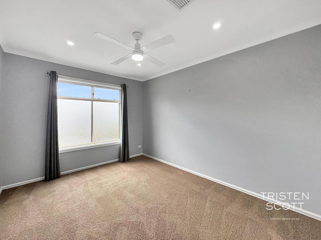 40 Sir Ross Smith Bvd, Oakden, SA 5086