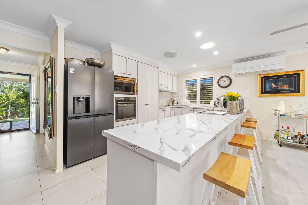 10 Cassiopeia Pl, Wynnum, QLD 4178