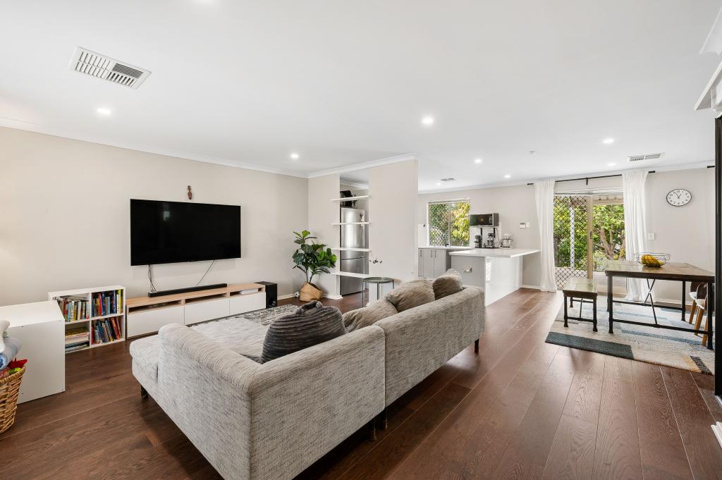 14 Gilbertson Rd, Kardinya, WA 6163