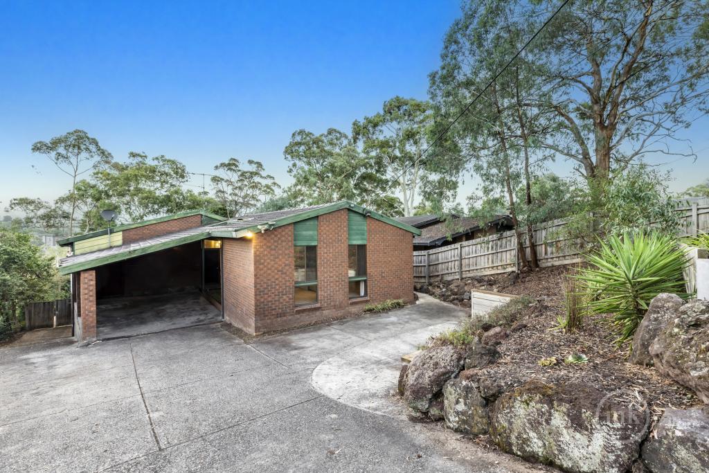 26 Delfin Cres, Greensborough, VIC 3088