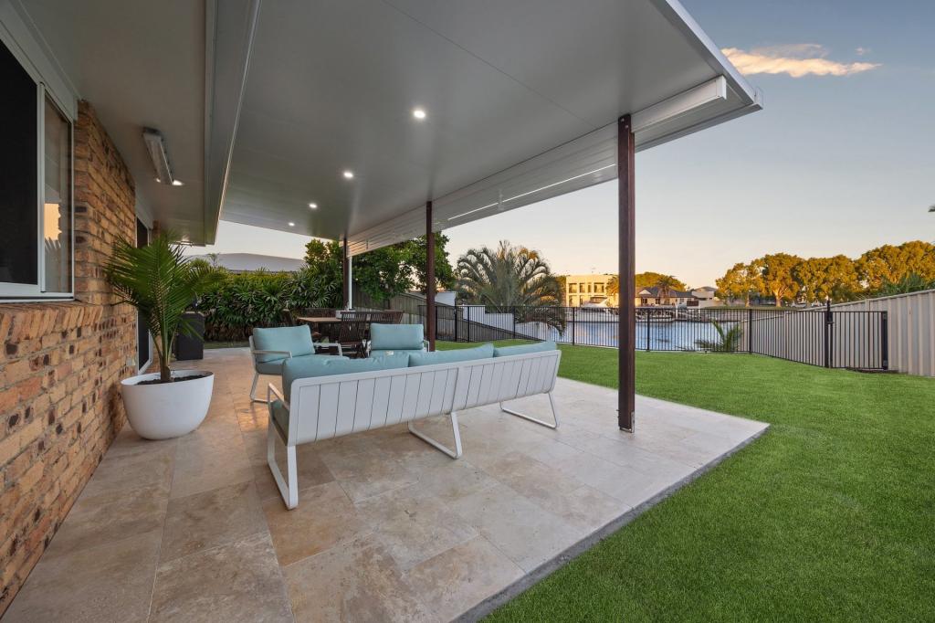 19 Mooloolah Dr, Minyama, QLD 4575