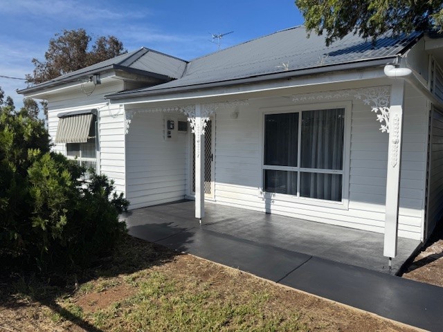 27 Clifton St, Charlton, VIC 3525