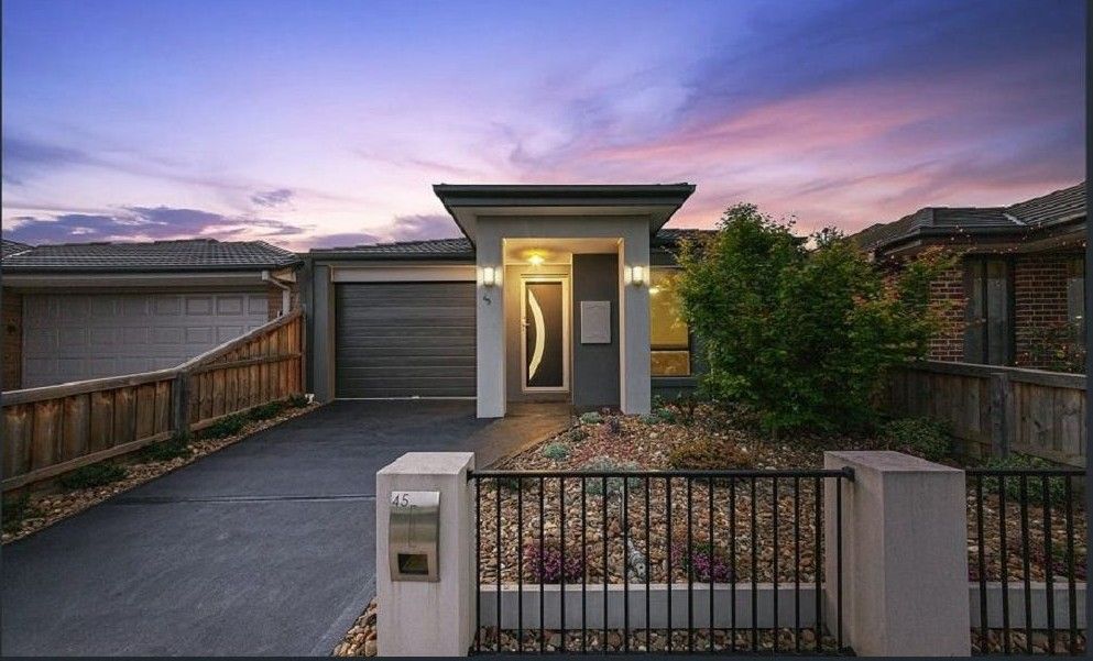 45 Clairwood Ave, Pakenham, VIC 3810