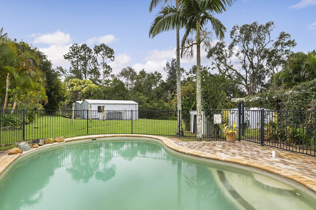 8 Bernborough Way, Ningi, QLD 4511