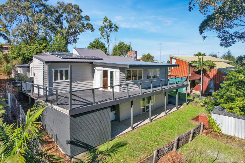 35 Sapphire Cres, Merimbula, NSW 2548