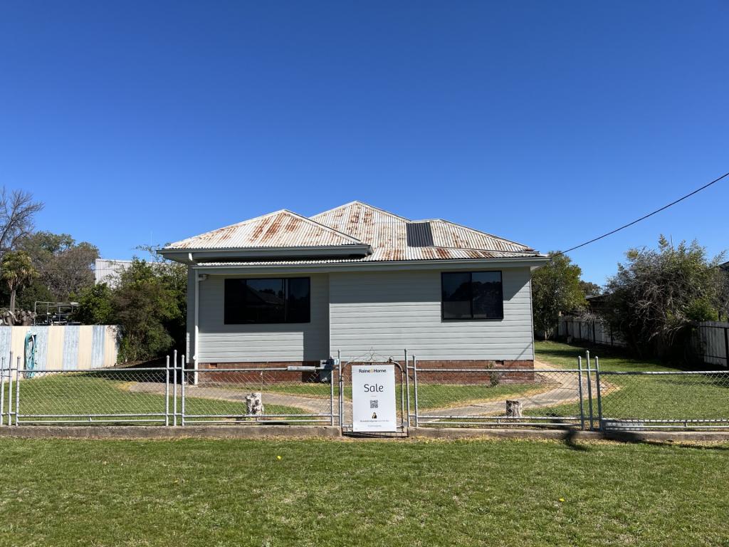 17 Murringo St, Young, NSW 2594