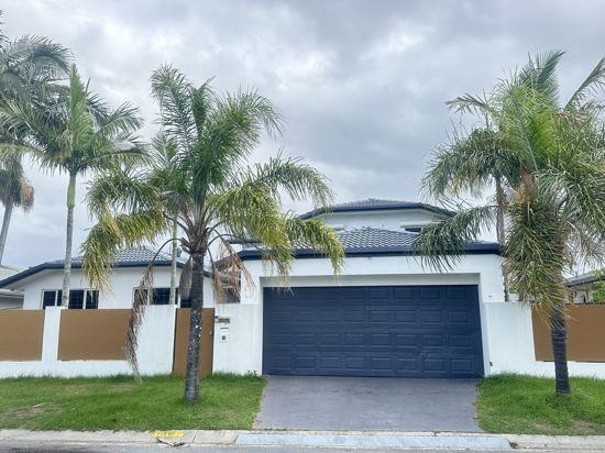 16 Saxonvale Tce, Mermaid Waters, QLD 4218