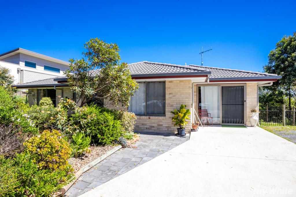 73 Coastal View Dr, Tallwoods Village, NSW 2430