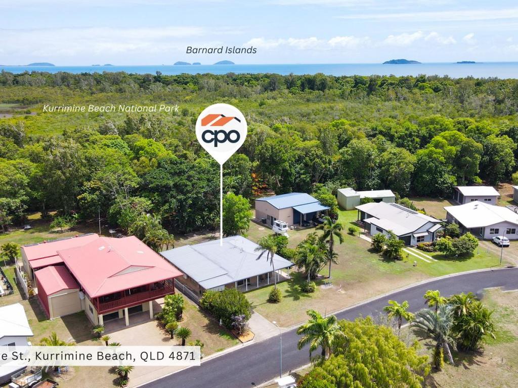 18 Rowe St, Kurrimine Beach, QLD 4871