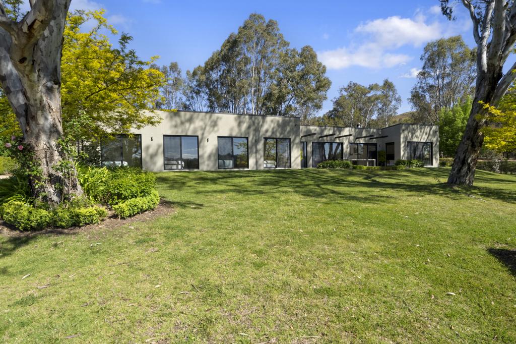 205 Banumum Rd, Mansfield, VIC 3722